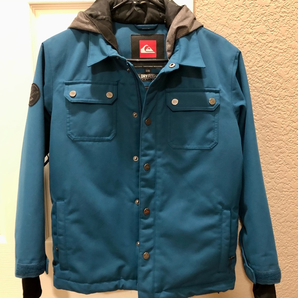 Quiksilver boy’s winter coat. Size 10, teal blue
